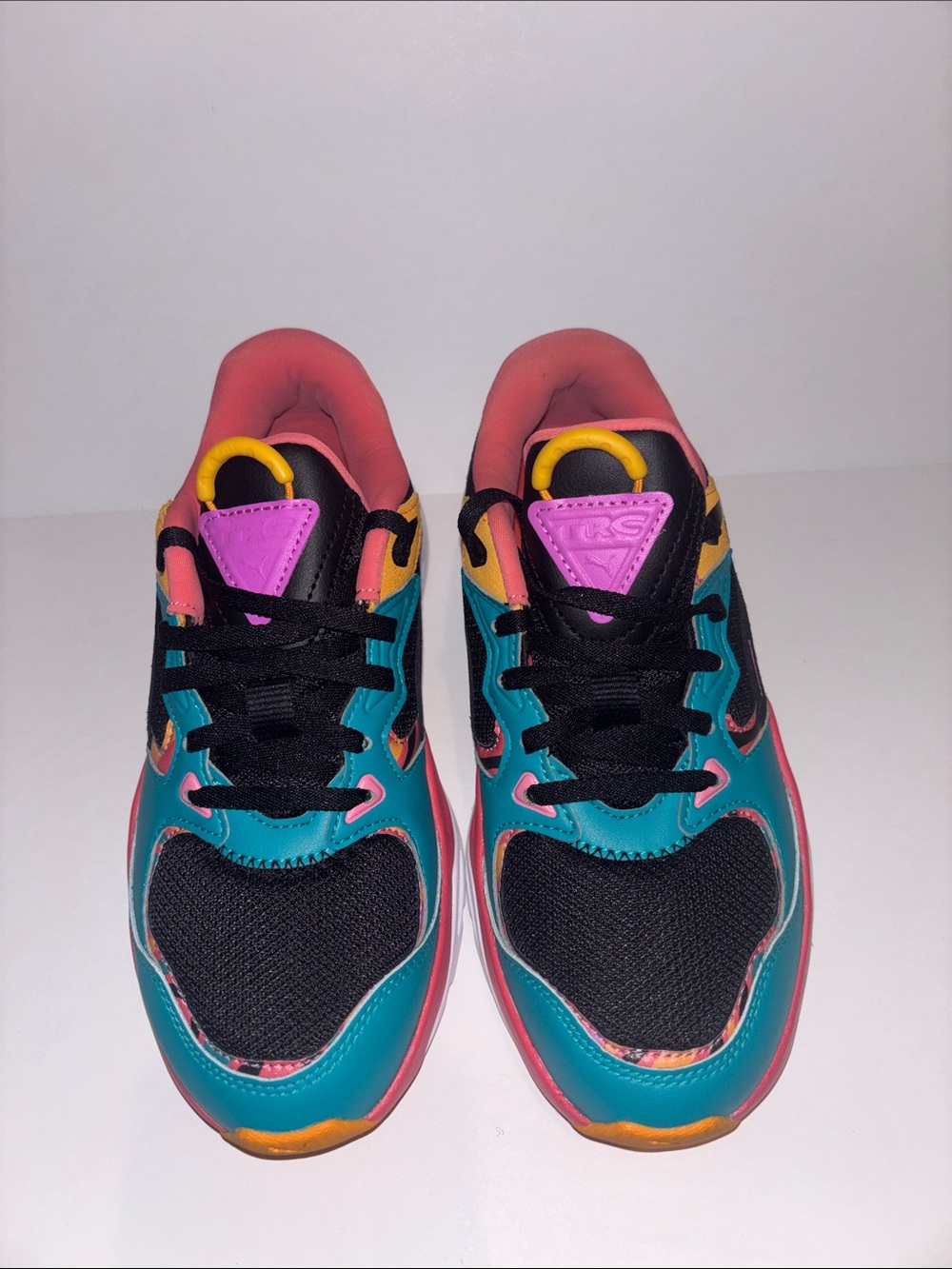 Puma TRC MIRA Lava Woman’s Teal, Pink & Black Multicolor Sneakers